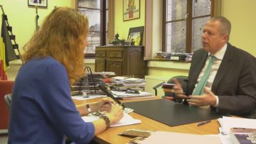 [ID: a0ad1r6uVcE] Youtube Automatic