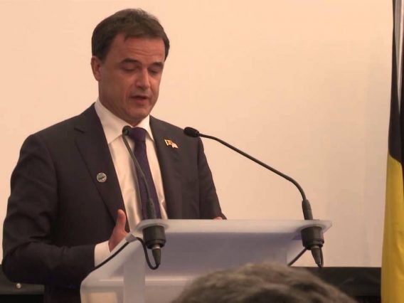 [ID: eWpV-gcKNYk] Youtube Automatic